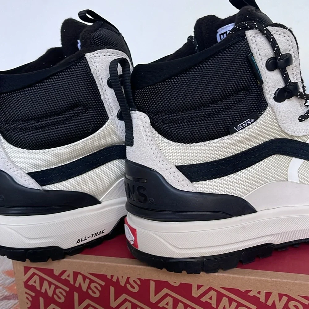 Vans Men’s Ultrarange Exo Hi Mte2 Marshmallow/Black VN0A4BVSKIG Sneakers Boots